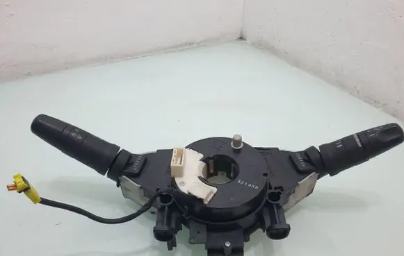 Nissan Note (E11) Wiper turn signal indicator stalk/switch