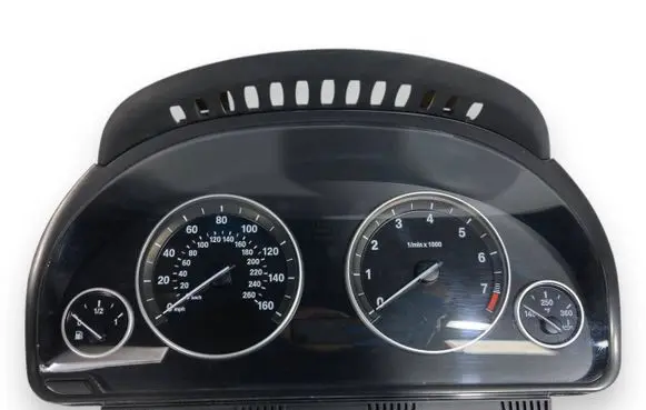 BMW 5 F10 F11 Speedometer (instrument cluster) 9227606