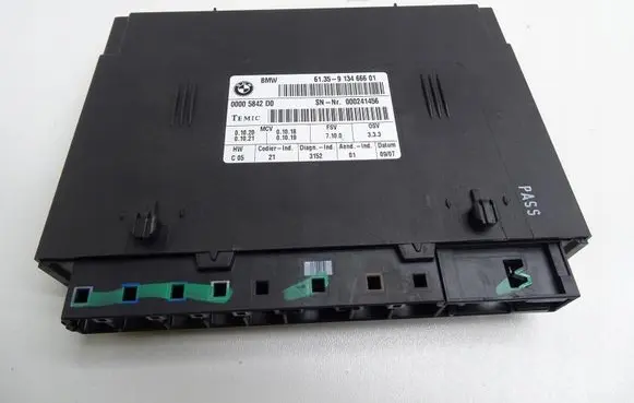 BMW 3 E90 E91 Seat control module 9134666