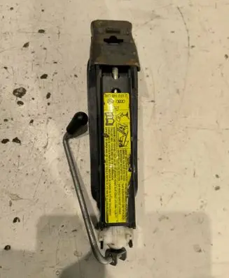 Audi A3 S3 8P Lift Jack 1k0011031