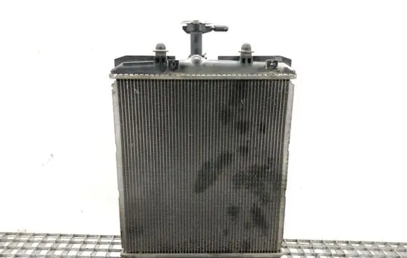 Toyota Aygo AB10 Coolant radiator CZ422173