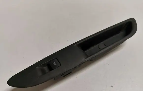 Buick Encore I Electric window control switch 95025525