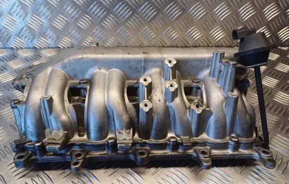Opel Astra H Intake manifold 700997110 8973858233