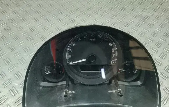 Skoda Citigo Speedometer (instrument cluster)