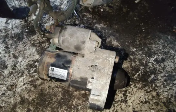 Peugeot 207 Starter motor v75500178004 m000t32271ze