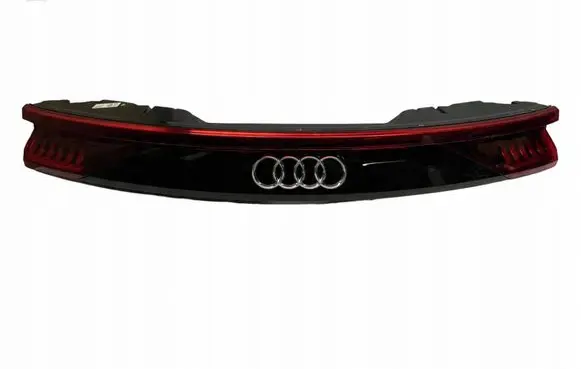 Audi Q8 Tailgate rear/tail lights 4M8945095Q