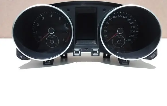 Volkswagen Golf VI Speedometer (instrument cluster) 5K0920870F