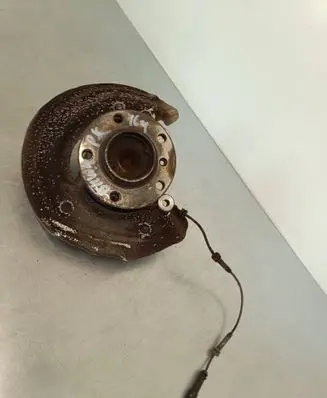 BMW 4 F36 Gran coupe Front wheel hub 