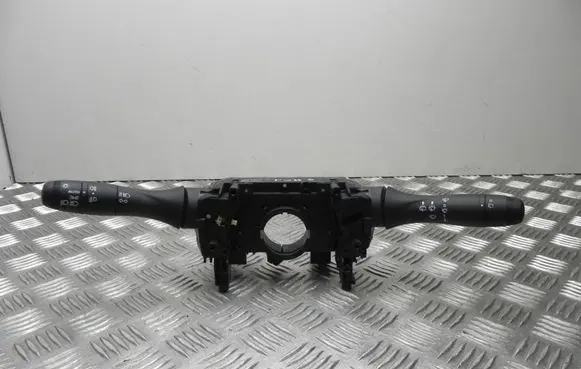 Dacia Duster Wiper turn signal indicator stalk/switch 255678207R N1036