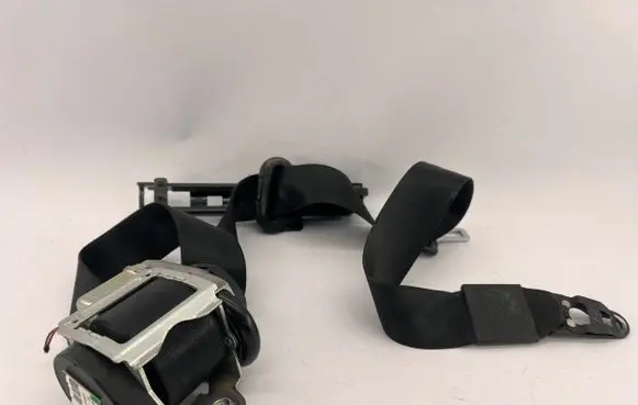 Audi A6 S6 C6 4F Front seatbelt 4F0857706A 604906700C 12502201