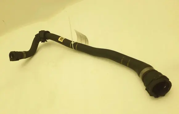 BMW 1 F20 F21 Engine coolant pipe/hose 8673993