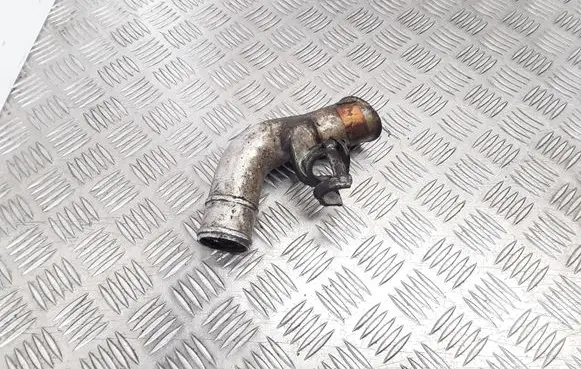 Volkswagen Touran I Engine coolant pipe/hose