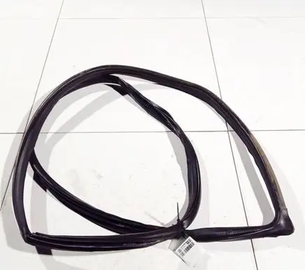 Honda CR-V Rubber seal front coupe door 
