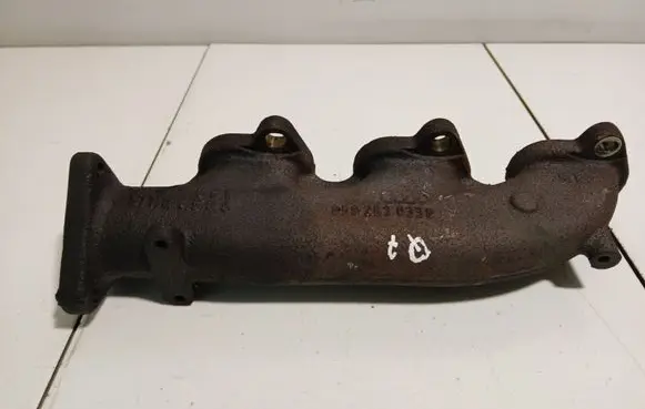 Audi Q7 4L Exhaust manifold 059253033P