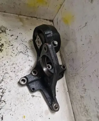 Citroen C5 Driveshaft support bearing bracket 965486