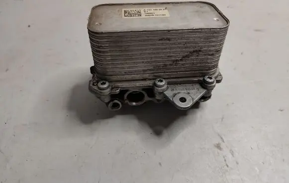 Mercedes-Benz C W205 Engine oil radiator A1331880001 7309917 2505161214364