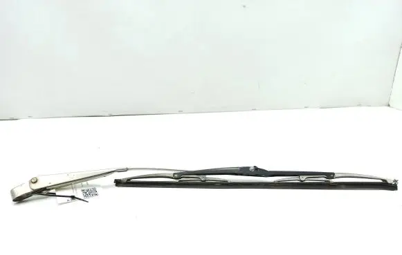 Mercedes-Benz COMPAKT W115 Front wiper blade arm