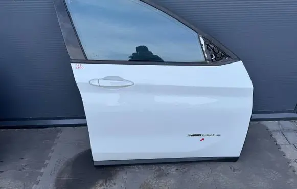 BMW X1 F48 F49 Front door