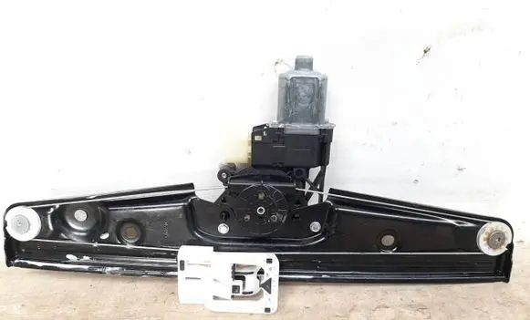 Mini Cooper Countryman F60 Rear door window regulator with motor 7390081