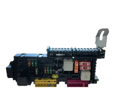 Mercedes-Benz C W204 SAM control unit 2049060205 5DK01102211 2049019702