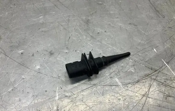 BMW 5 E60 E61 Outside/external air temperature sensor 6936953