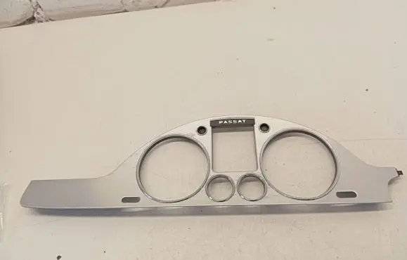 Volkswagen PASSAT B6 Dashboard trim 3C1858335