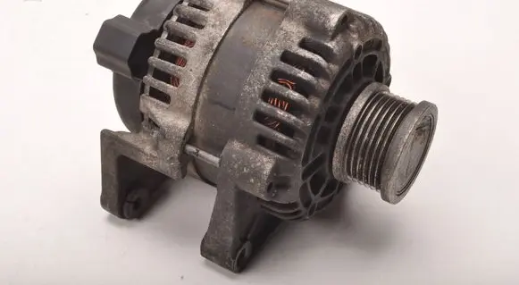 Opel Astra J Generator/alternator 13500577