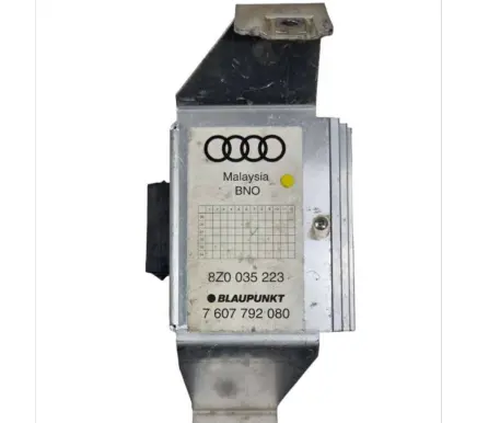 Audi A2 Sound amplifier 8Z0035223 7607792080