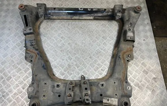 Nissan Leaf II (ZE1) Front subframe