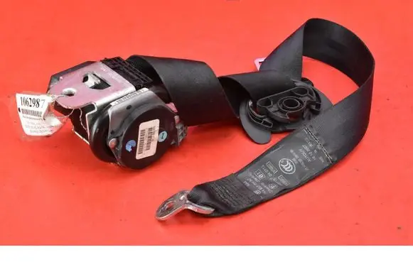 Volkswagen Jetta V Front seatbelt 1K4857705AC