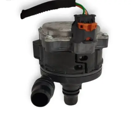 Peugeot 3008 III Water pump 9839261880
