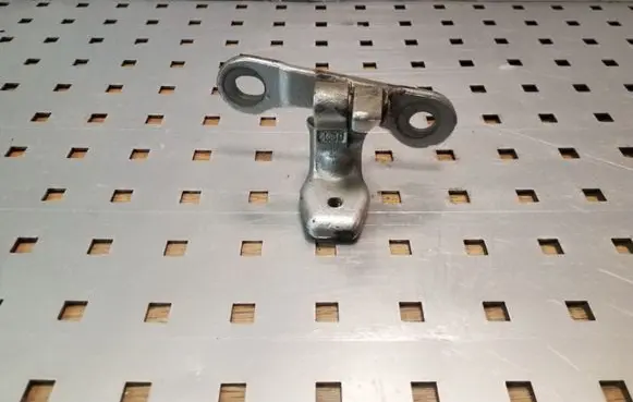 Opel Vectra C Rear door upper hinge