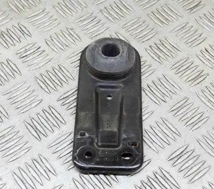 Ford Mustang VI Radiator support slam panel bracket JR338K202AA