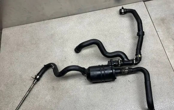 Opel Zafira B Breather/breather pipe/hose 55186213
