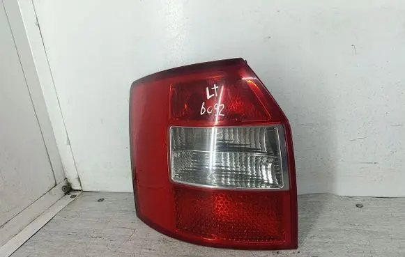 Audi A4 S4 B6 8E 8H Rear/tail lights 8E9945095