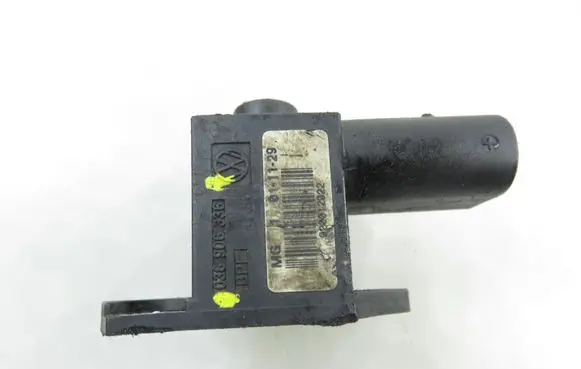 Volkswagen Golf IV Valve 036906336 0261540005