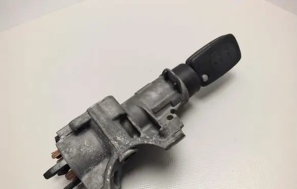 Audi A4 S4 B5 8D Ignition lock contact 4B0905851C