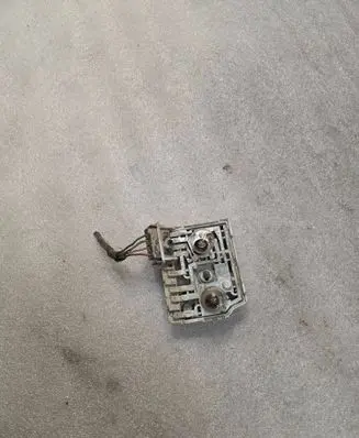 Audi 80 90 B3 Tail light bulb cover holder 