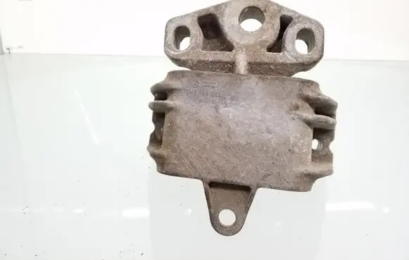 Ford Galaxy Engine mount bracket 7M3199555
