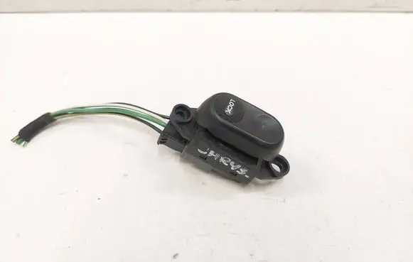 Chrysler PT Cruiser Central locking switch button 04671623AA