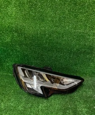 Audi A3 8Y Headlight/headlamp 8Y0941012