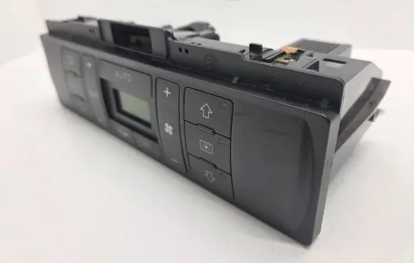Audi A4 S4 B5 8D Climate control unit D560000 5HB00790805 8D0820043M