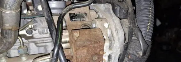 Peugeot 206 Fuel injection high pressure pump 0445010042 9637317380