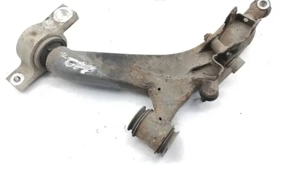Lexus IS 220D-250-350 Front lower control arm/wishbone