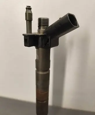 BMW 3 E90 E91 Fuel injector 7805428 0445116 090306