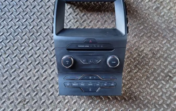 Ford Galaxy Climate control unit EM2T18E245AAN EM2T18E245AAP