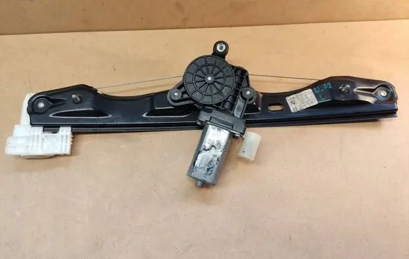 BMW 3 F30 F35 F31 Sliding door window regulator with motor 7351049 51357281887 67627341563