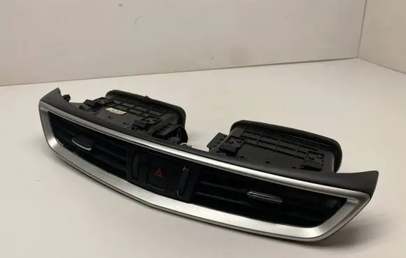 Nissan X-Trail T32 Dash center air vent grill 687505HA0A VN82000