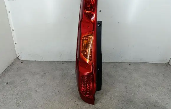 Nissan X-Trail T31 Rear/tail lights 22063929