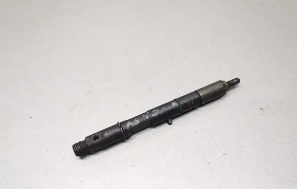 Audi A6 S6 C5 4B Fuel injector 059130201E 0432133836
